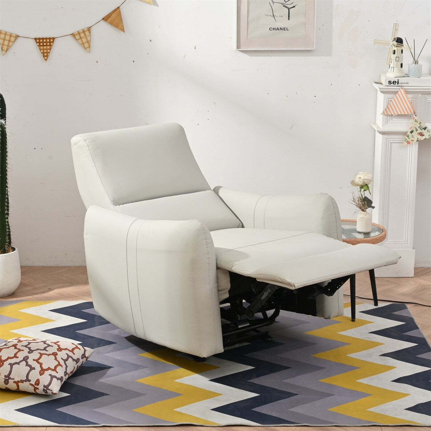 Fauteuil inclinable électrique en cuir synthétique avec ports USB et Type-C, capacité de charge de 150 kg, confortable pour les petits espaces