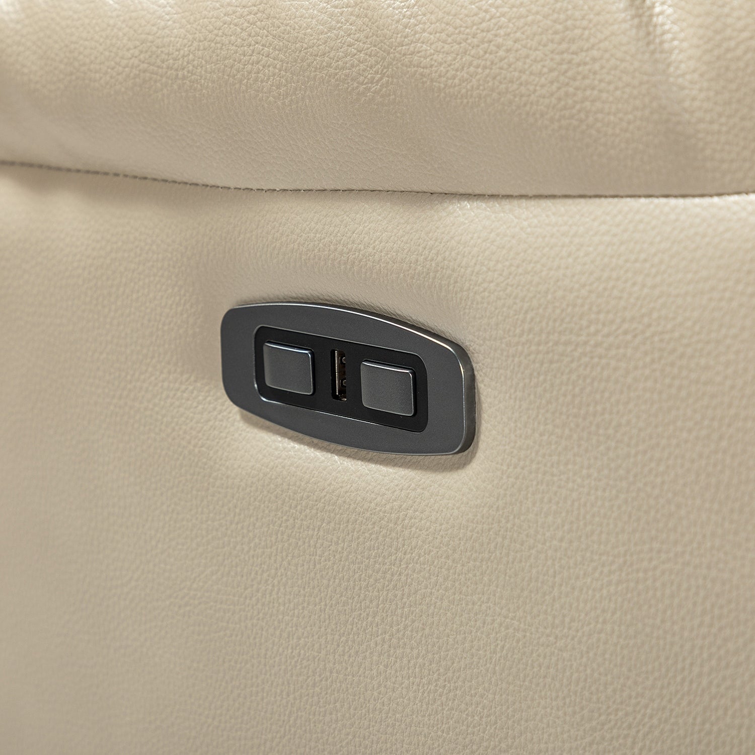 Fauteuil inclinable électrique en cuir véritable Eliseo avec port USB et design à oreilles