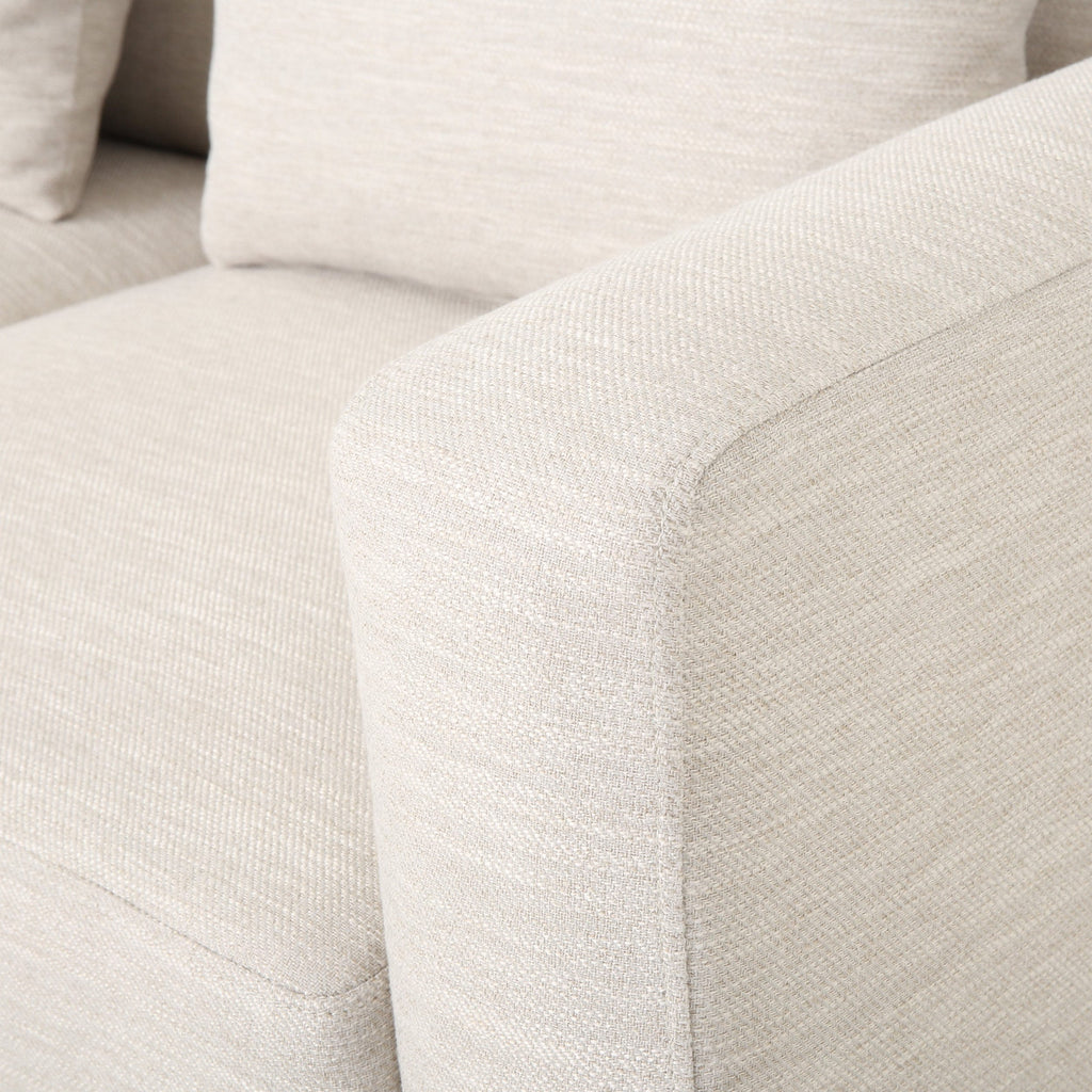 Canapé 3 places contemporain en tissu Elliston avec coussins décoratifs par Christopher Knight Home
