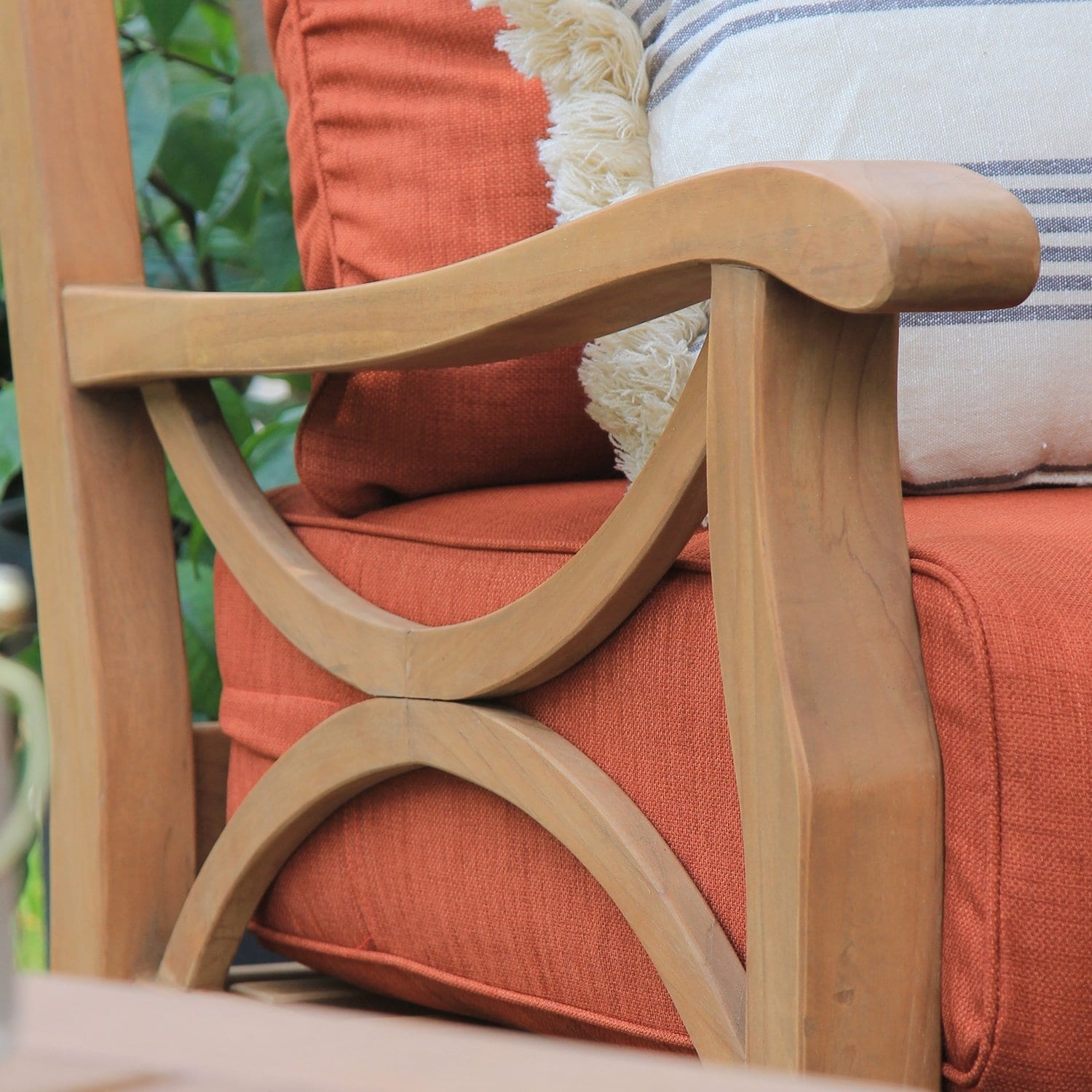 Ensemble de conversation d'extérieur 5 pièces en bois de teck Cambridge Casual Lowell