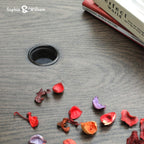 Ensemble de salle à manger d'extérieur 5 pièces, 4 chaises pivotantes rembourrées en mousse à séchage rapide et une table ronde en métal grain de bois de 44 pouces