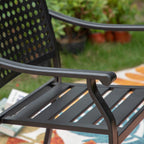 Ensemble de salle à manger de patio 7 pièces avec revêtement en métal E-coating, comprenant 6 chaises à dossier amélioré et une table en métal avec trou pour parasol