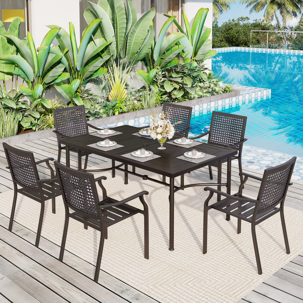 Ensemble de salle à manger de patio 7 pièces avec revêtement en métal E-coating, comprenant 6 chaises à dossier amélioré et une table en métal avec trou pour parasol