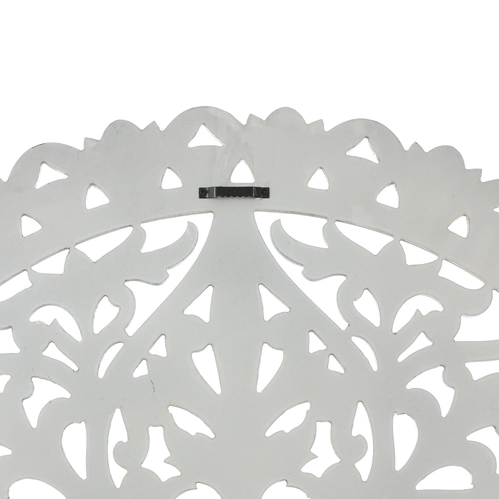 Décoration murale ronde en bois blanc vieilli avec mandala floral (31,5 po)