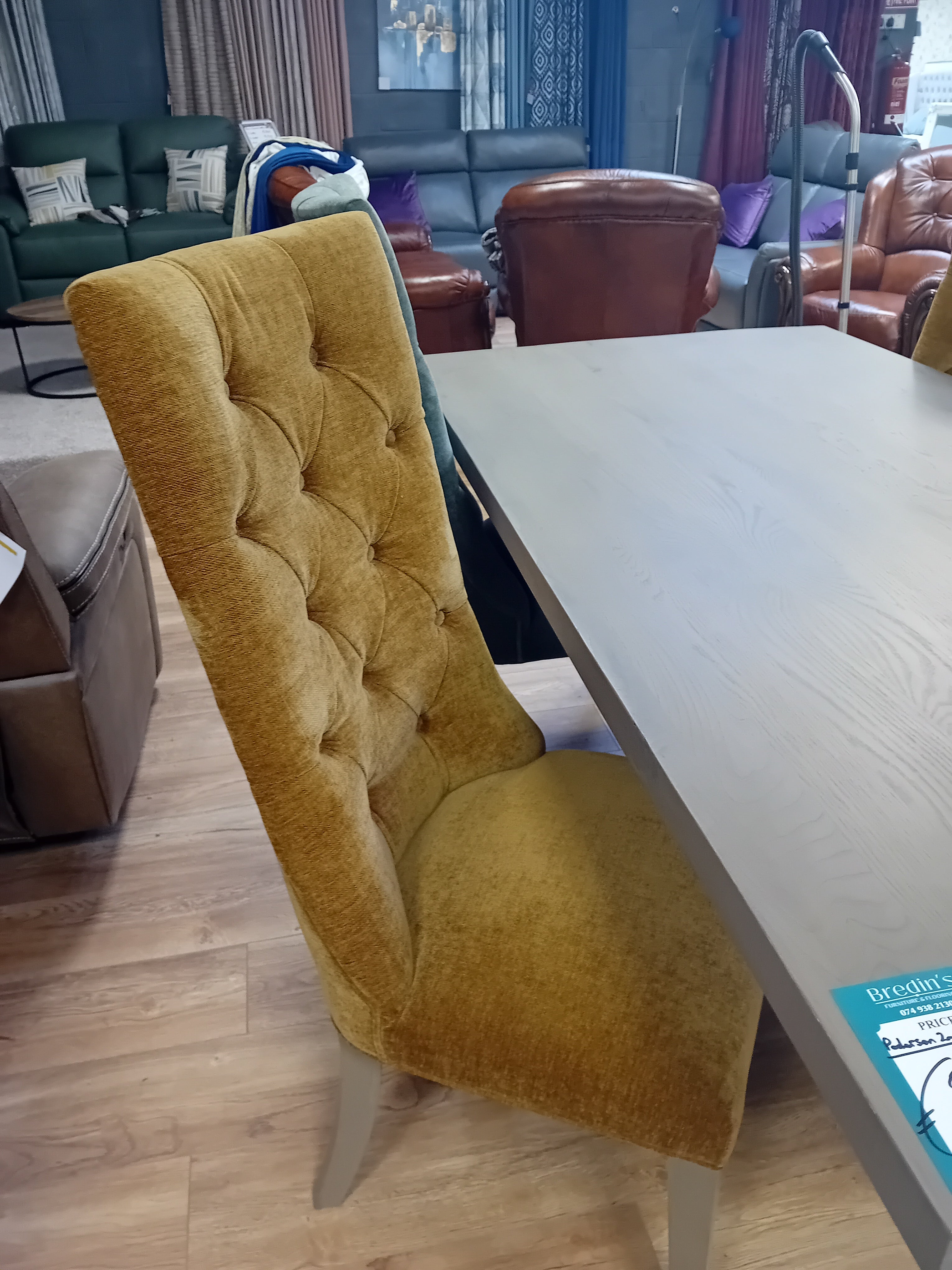 Chaise de salle à manger York en moutarde